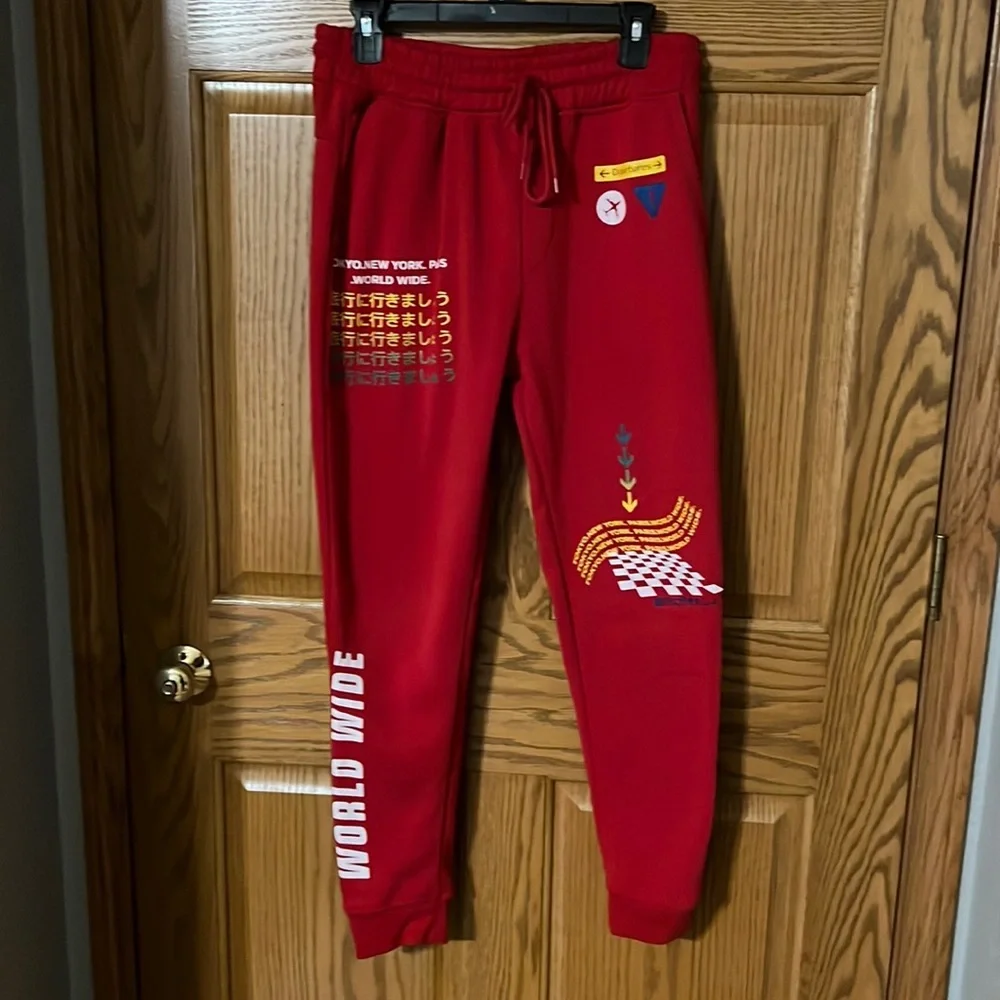 Brooklyn cloth men’s red joggers with graphic size M - Picture 2 of 7